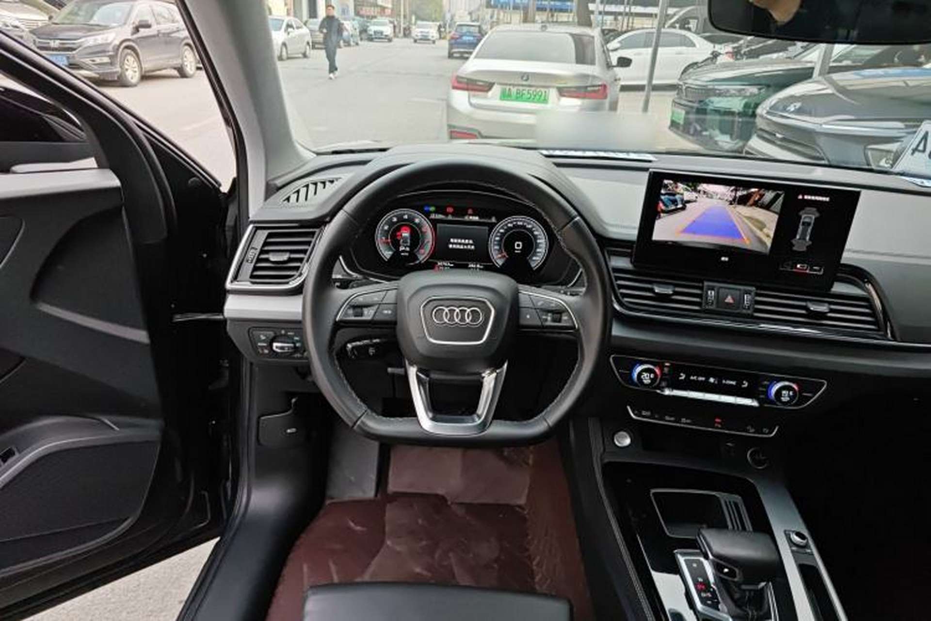 Used Audi Q5L 2021 40 TFSI Fashion Dynamic Model Steering Wheel