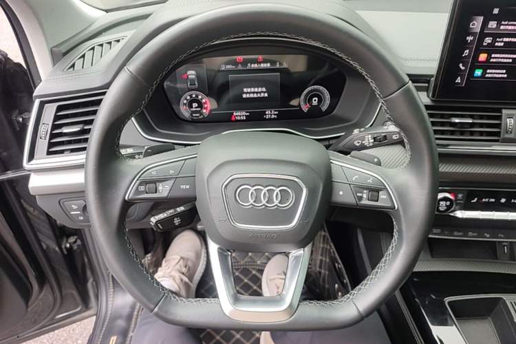 Used Audi Q5L 2021 40 TFSI Luxury Dynamic Edition Steering Wheel
