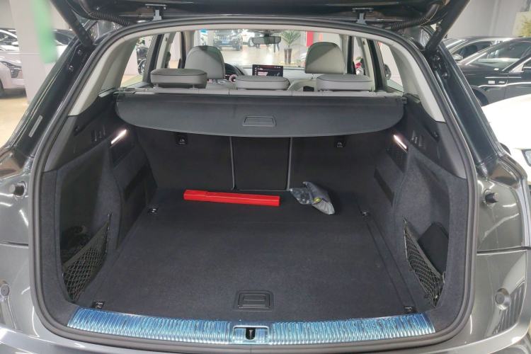 Used Audi Q5L 2021 40 TFSI Fashion Dynamic Model Trunk