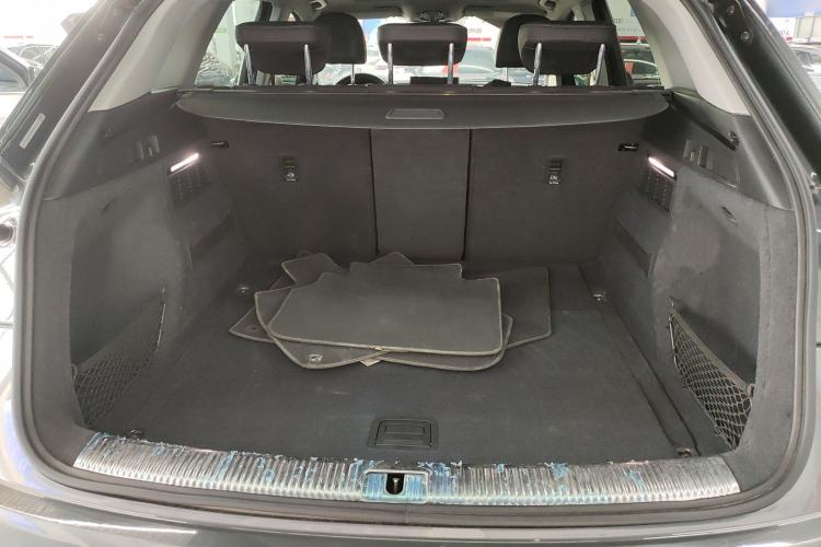 Used Audi Q5L 2021 40 TFSI Luxury Dynamic Edition Trunk
