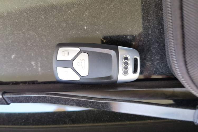 Used Audi Q5L 2021 40 TFSI Luxury Dynamic Edition Vehicle Key