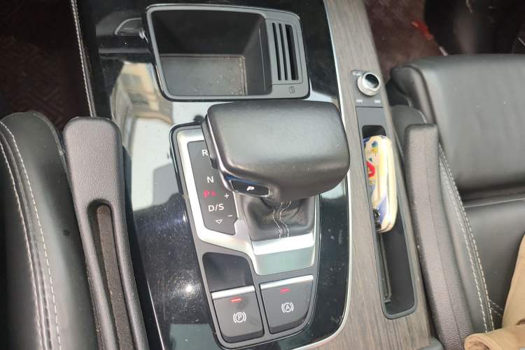 Used Audi Q5L 2021 45 TFSI Prestige Dynamic Edition Gear Lever