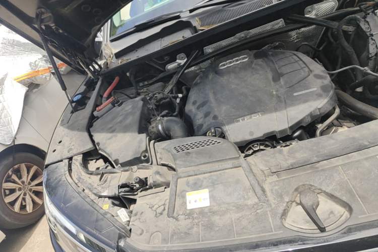 Used Audi Q5L 2021 40 TFSI Luxury Dynamic Edition Engine Bay Right