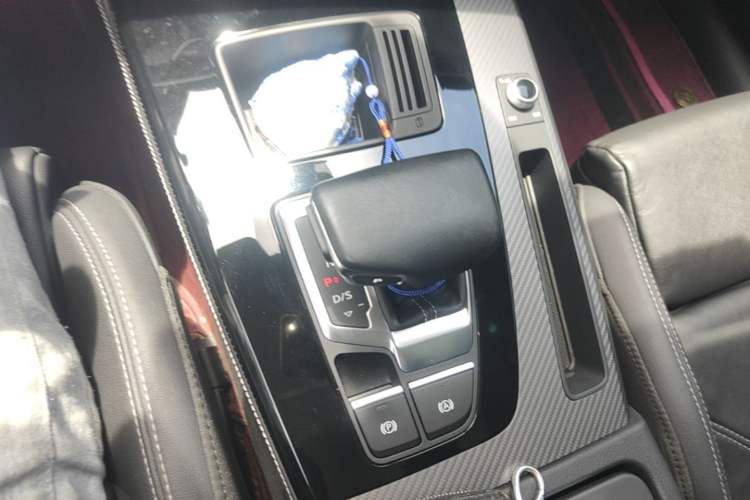 Used Audi Q5L 2021 40 TFSI Luxury Dynamic Edition Gear Lever