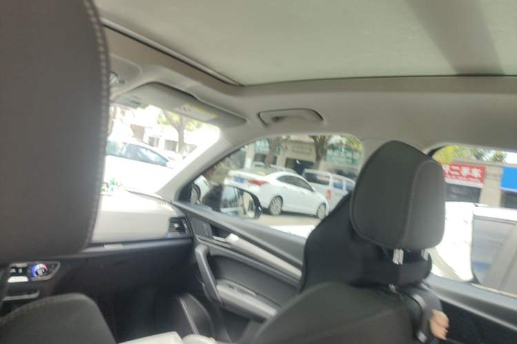 Used Audi Q5L 2021 40 TFSI Luxury Dynamic Edition Headliner