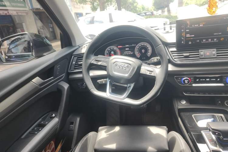 Used Audi Q5L 2021 40 TFSI Luxury Dynamic Edition Steering Wheel