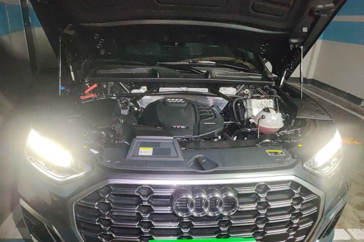 Used Audi Q5L 2021 45 TFSI Luxury Dynamic Edition Engine Bay
