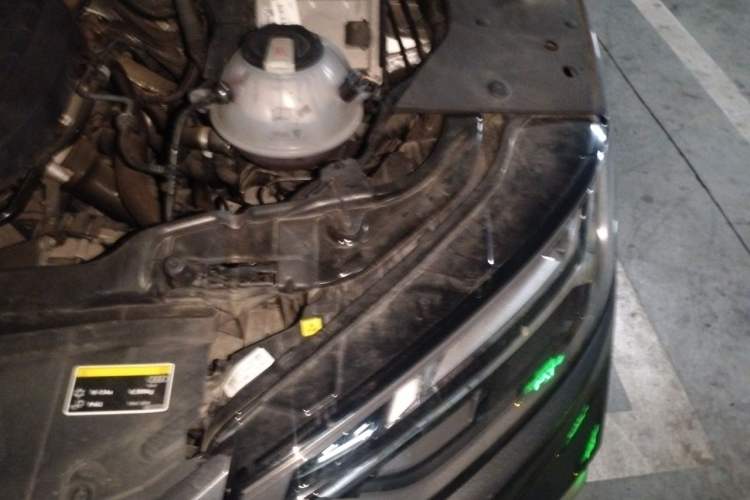 Used Audi Q5L 2021 40 TFSI Fashion Dynamic Model Engine Bay Left