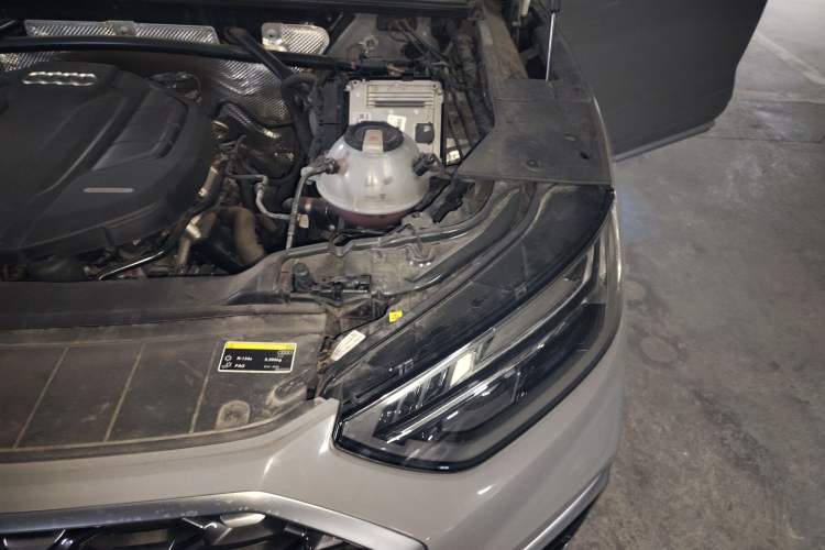 Used Audi Q5L 2021 40 TFSI Fashion Dynamic Model Engine Bay Left