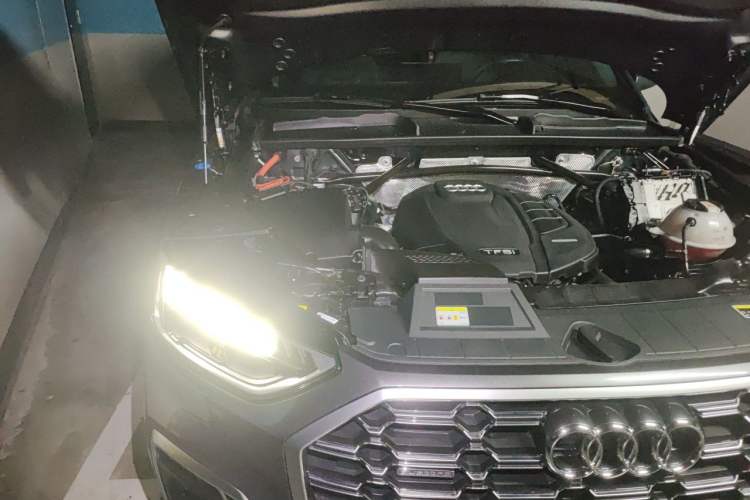 Used Audi Q5L 2021 45 TFSI Luxury Dynamic Edition Engine Bay Right