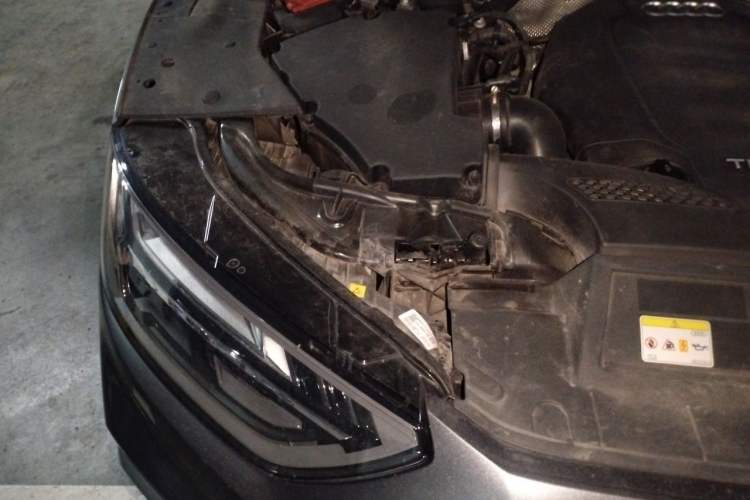 Used Audi Q5L 2021 40 TFSI Fashion Dynamic Model Engine Bay Right