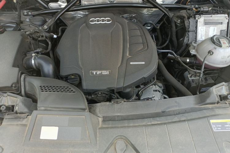 Used Audi Q5L 2021 40 TFSI Fashionable and Elegant Edition Engine Bay