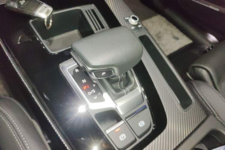 Used Audi Q5L 2021 45 TFSI Luxury Dynamic Edition Gear Lever