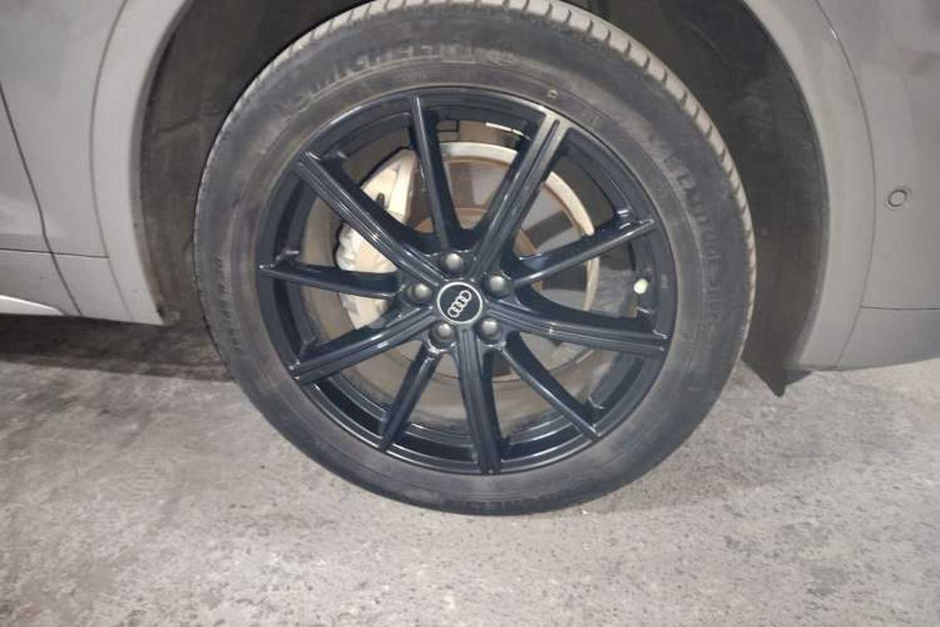 Used Audi Q5L 2021 40 TFSI Fashion Dynamic Model Right Front Wheel Hub