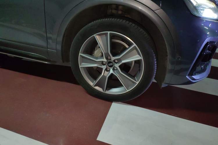 Used Audi Q5L 2021 40 TFSI Enjoy Life Edition Right Front Wheel Hub