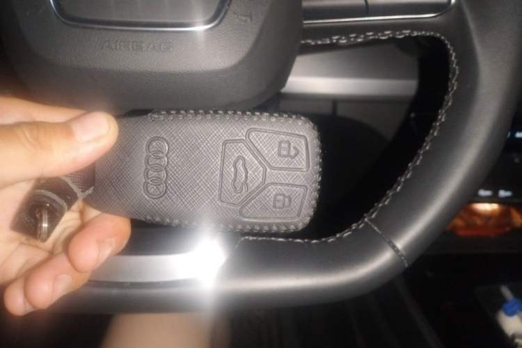 Used Audi Q5L 2021 40 TFSI Fashion Dynamic Model Vehicle Key