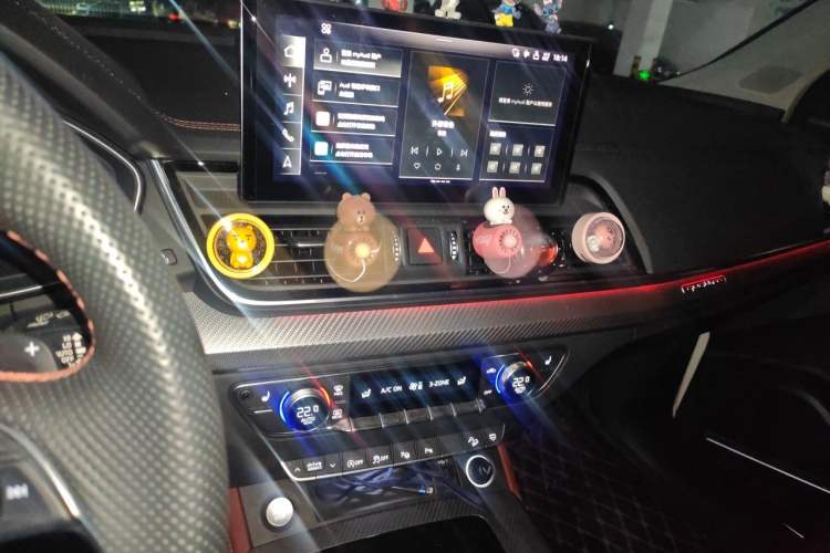 Used Audi Q5L 2021 45 TFSI Luxury Dynamic Edition Audio And AC Panel