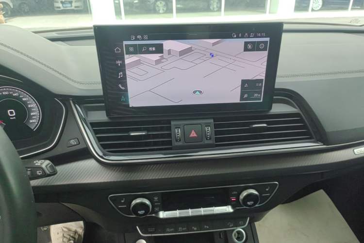 Used Audi Q5L 2021 40 TFSI Luxury Dynamic Edition Audio And AC Panel