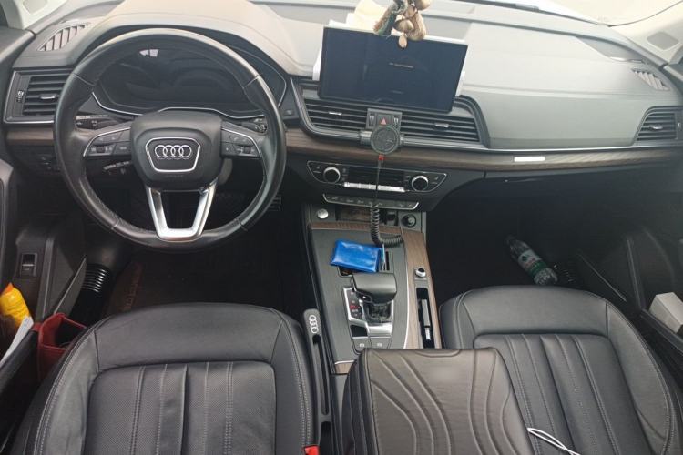 Used Audi Q5L 2021 45 TFSI Luxury Prestige Edition Center Console