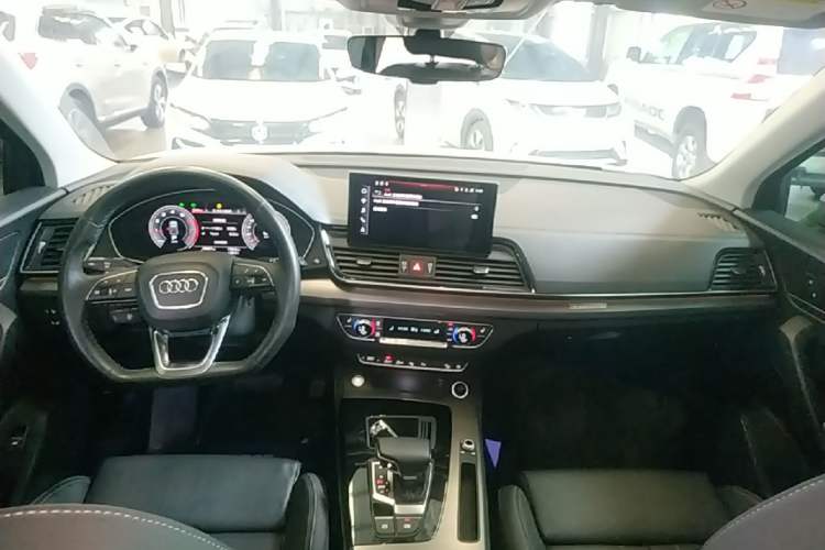 Used Audi Q5L 2021 40 TFSI Luxury Dynamic Edition Center Console