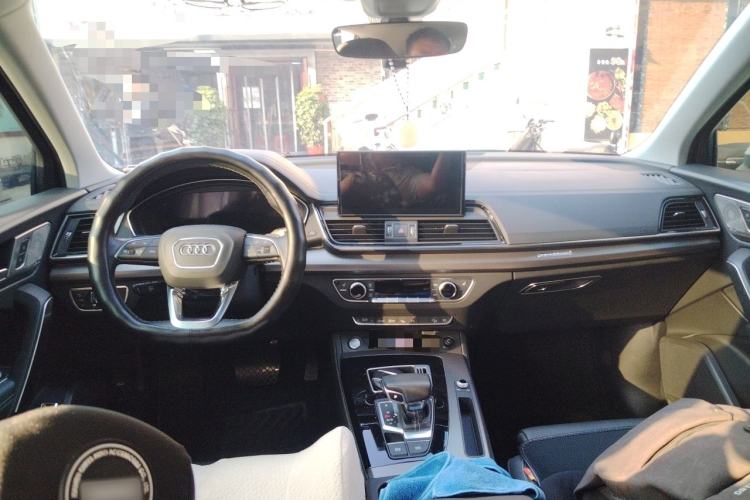 Used Audi Q5L 2021 40 TFSI Luxury Dynamic Edition Center Console