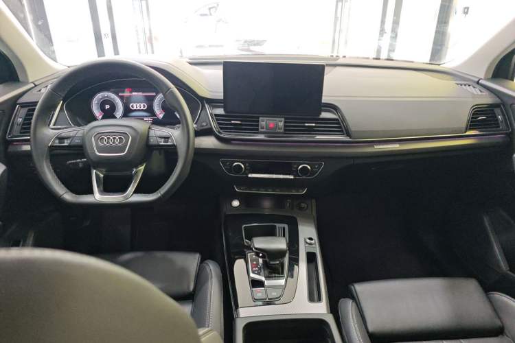 Used Audi Q5L 2021 40 TFSI Luxury Dynamic Edition Center Console