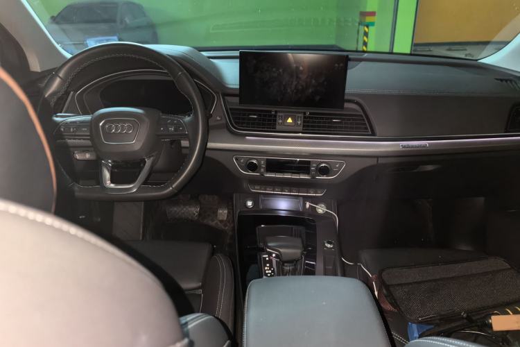 Used Audi Q5L 2021 40 TFSI Luxury Dynamic Edition Center Console