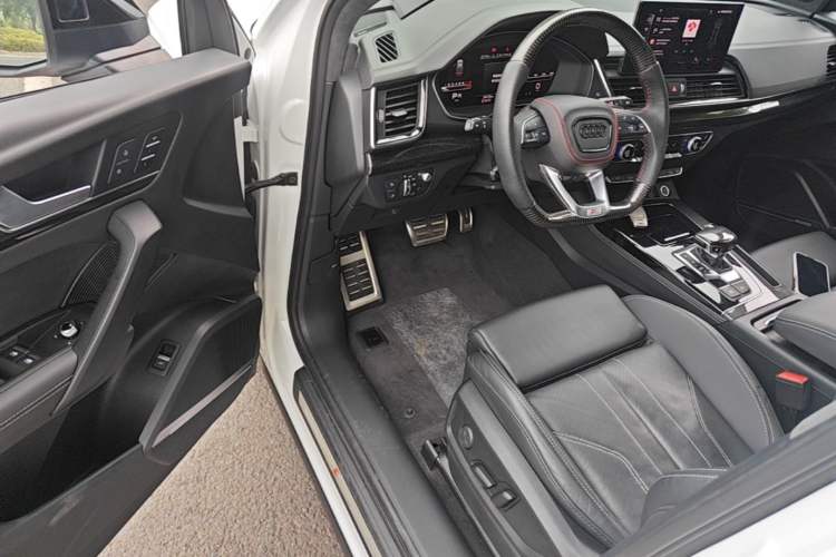 Used Audi Q5L 2021 45 TFSI Luxury Dynamic Edition Driver Seat