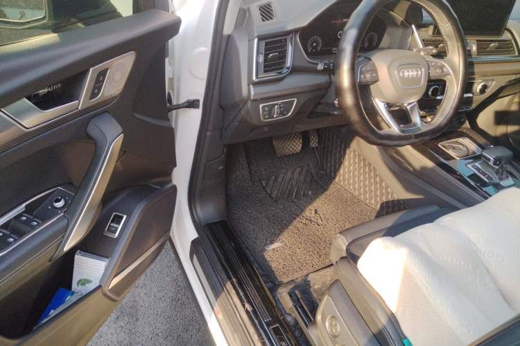 Used Audi Q5L 2021 40 TFSI Luxury Dynamic Edition Driver Seat
