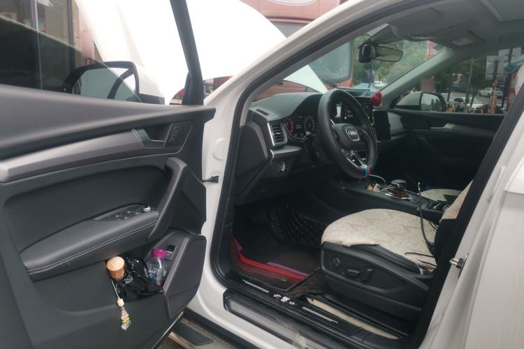 Used Audi Q5L 2021 40 TFSI Fashionable and Elegant Edition Driver Seat