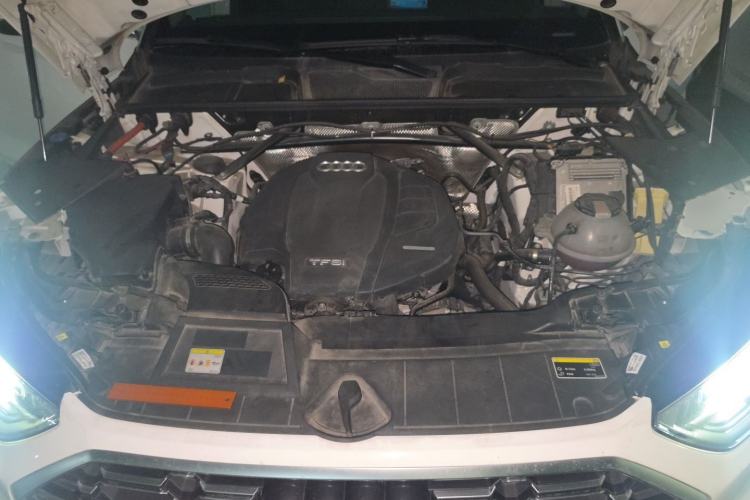 Used Audi Q5L 2021 40 TFSI Luxury Dynamic Edition Engine Bay