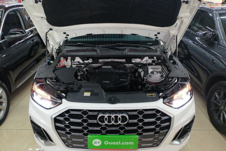 Used Audi Q5L 2021 40 TFSI Luxury Dynamic Edition Engine Bay