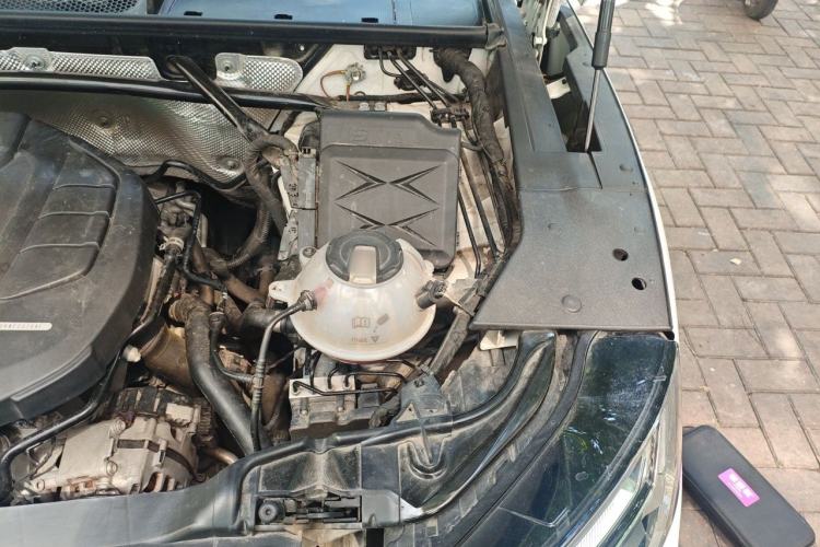 Used Audi Q5L 2021 45 TFSI Luxury Dynamic Edition Engine Bay Left