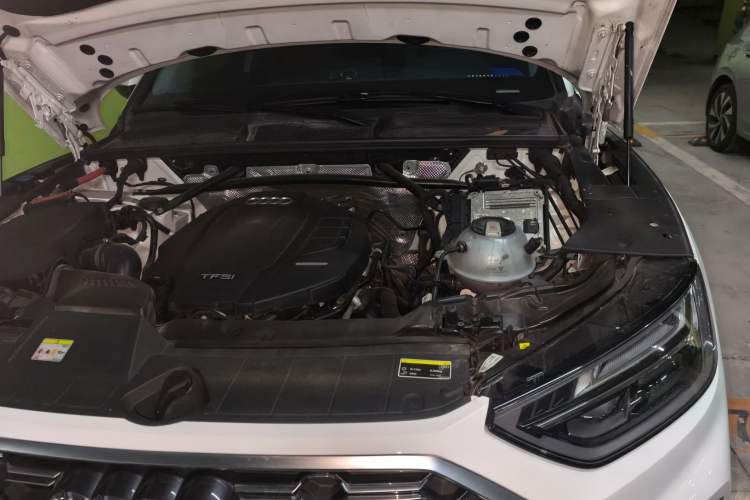 Used Audi Q5L 2021 40 TFSI Luxury Dynamic Edition Engine Bay Left