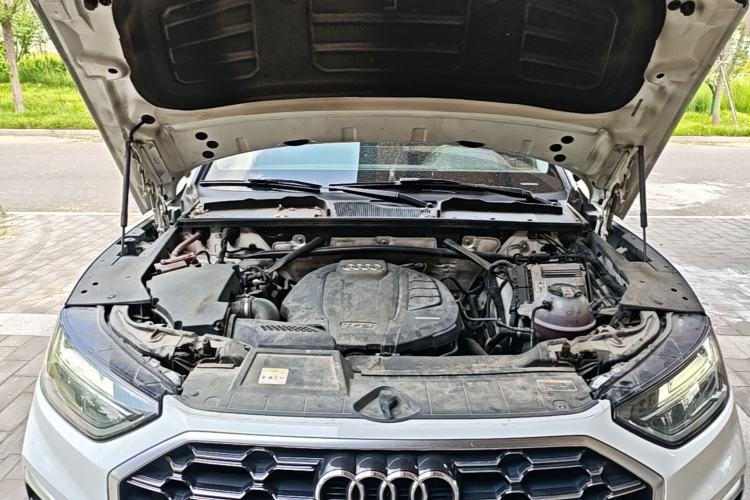 Used Audi Q5L 2021 40 TFSI Luxury Dynamic Edition Engine Bay
