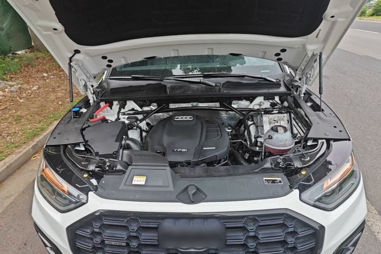 Used Audi Q5L 2021 45 TFSI Luxury Dynamic Edition Engine Bay