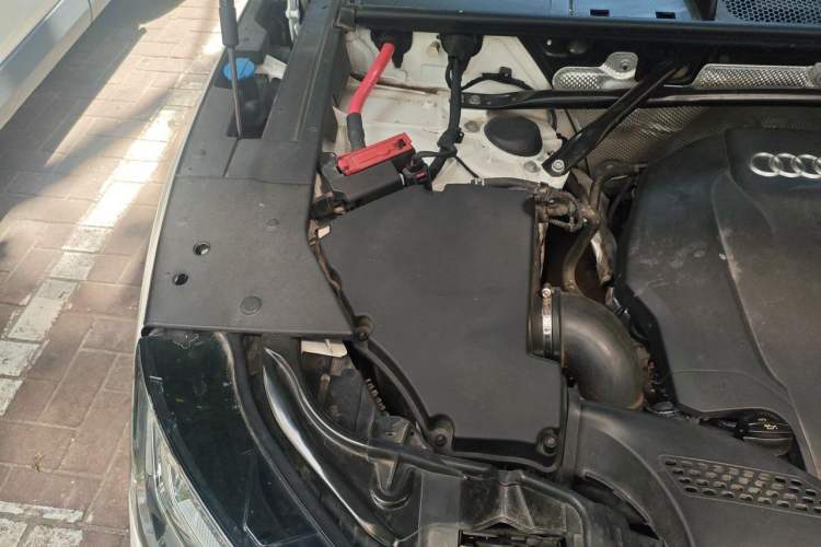 Used Audi Q5L 2021 45 TFSI Luxury Dynamic Edition Engine Bay Right