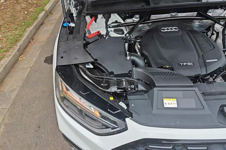 Used Audi Q5L 2021 45 TFSI Luxury Dynamic Edition Engine Bay Right