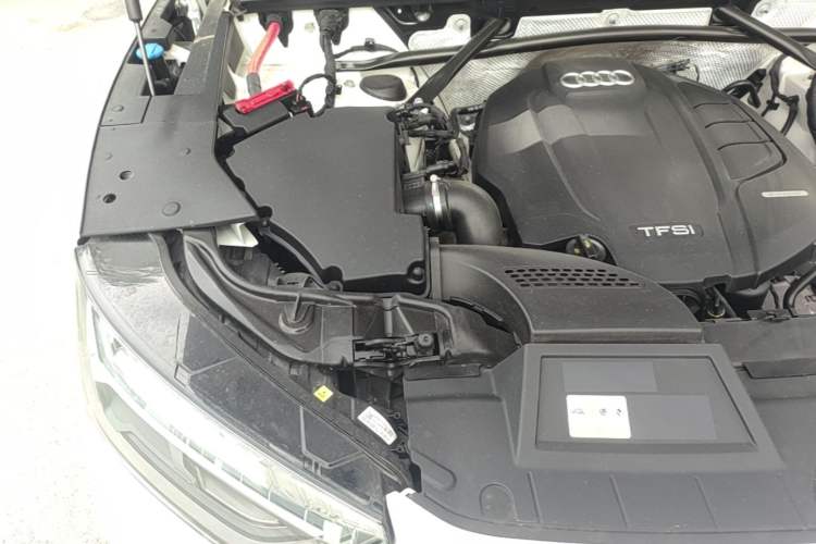 Used Audi Q5L 2021 40 TFSI Luxury Dynamic Edition Engine Bay Right