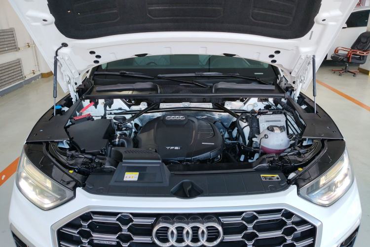 Used Audi Q5L 2021 40 TFSI Luxury Dynamic Edition Engine Bay