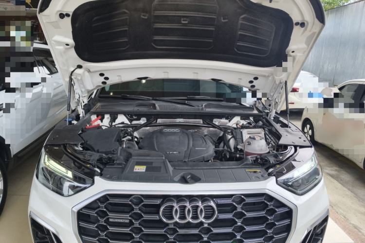 Used Audi Q5L 2021 40 TFSI Luxury Dynamic Edition Engine Bay