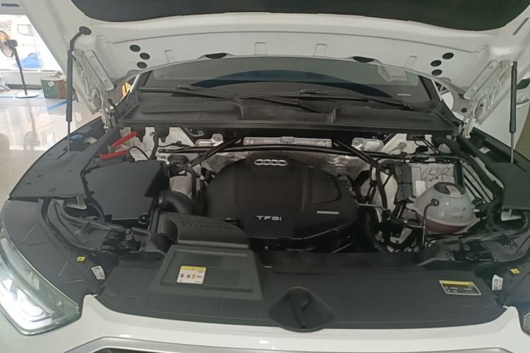 Used Audi Q5L 2021 45 TFSI Luxury Dynamic Edition Engine Bay