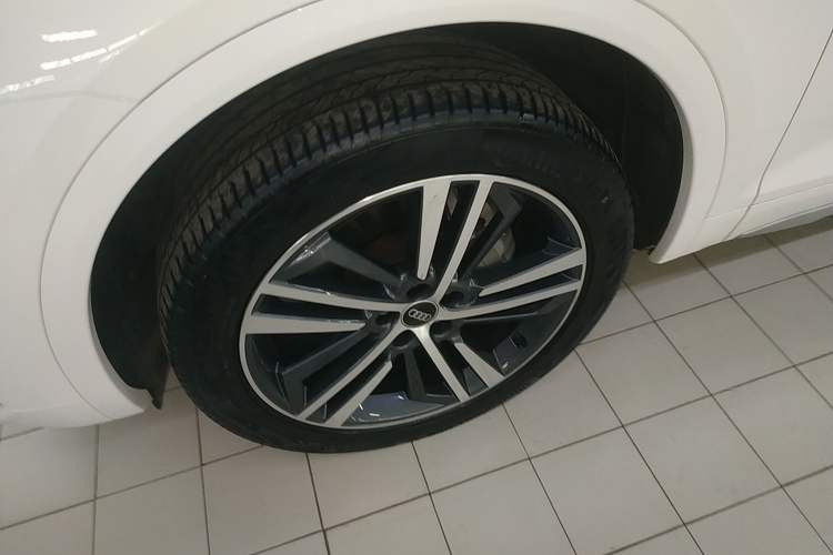 Used Audi Q5L 2021 40 TFSI Fashion Dynamic Model Exterior 3
