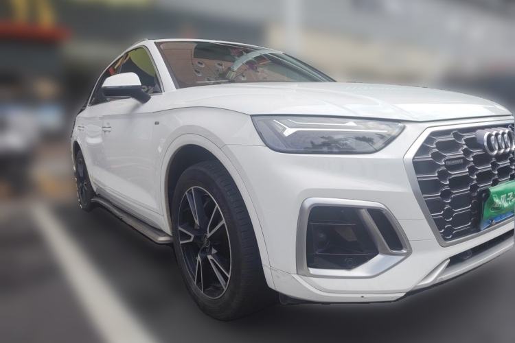 Used Audi Q5L 2021 40 TFSI Fashion Dynamic Model Front Right 45 Deg
