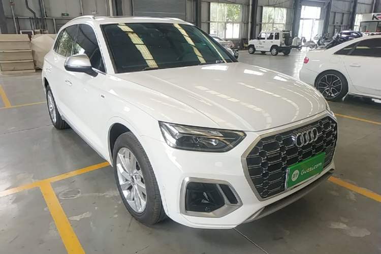 Used Audi Q5L 2021 40 TFSI Luxury Dynamic Edition Front Right 45 Deg