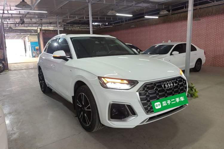 Used Audi Q5L 2021 40 TFSI Fashion Dynamic Model Front Right 45 Deg