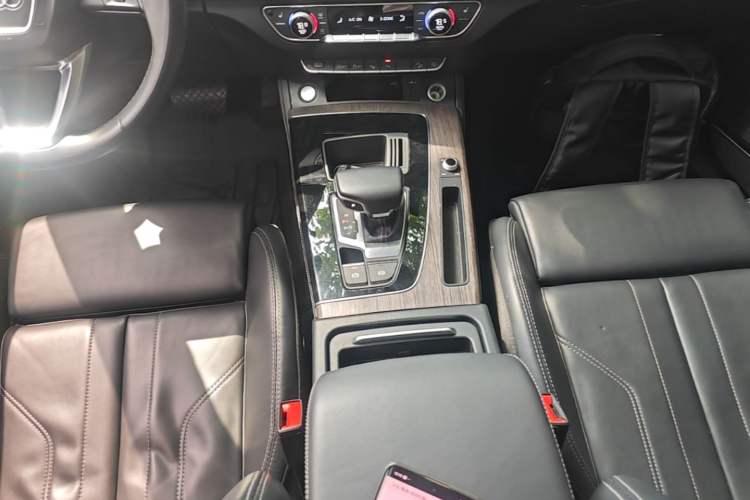 Used Audi Q5L 2021 45 TFSI Prestige Dynamic Edition Gear Lever