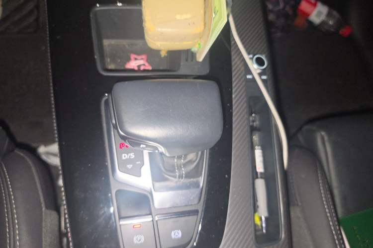 Used Audi Q5L 2021 40 TFSI Luxury Dynamic Edition Gear Lever
