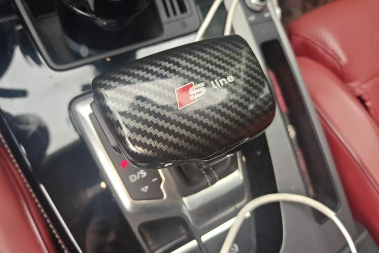 Used Audi Q5L 2021 40 TFSI Fashion Dynamic Model Gear Lever
