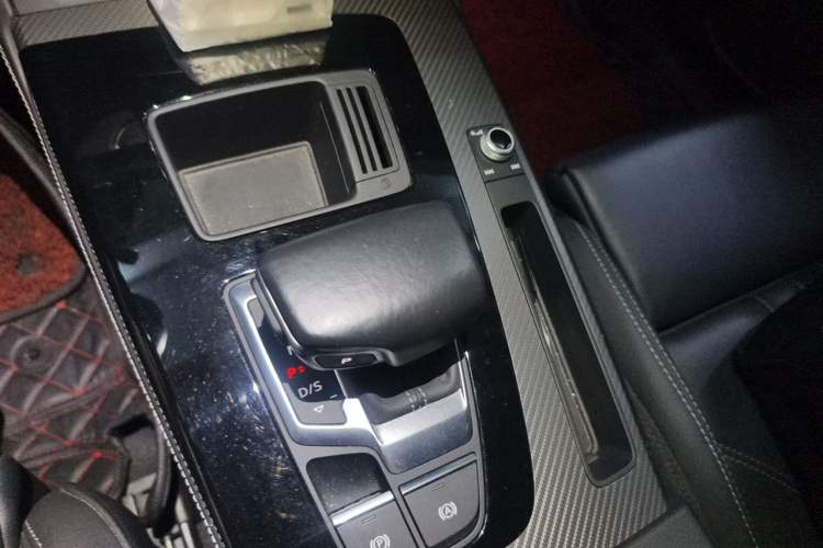 Used Audi Q5L 2021 40 TFSI Luxury Dynamic Edition Gear Lever